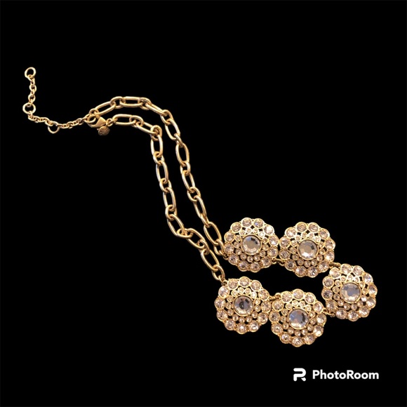 J CREW Round Floral Rhinestone Crystal Statement Necklace - Picture 3 of 10
